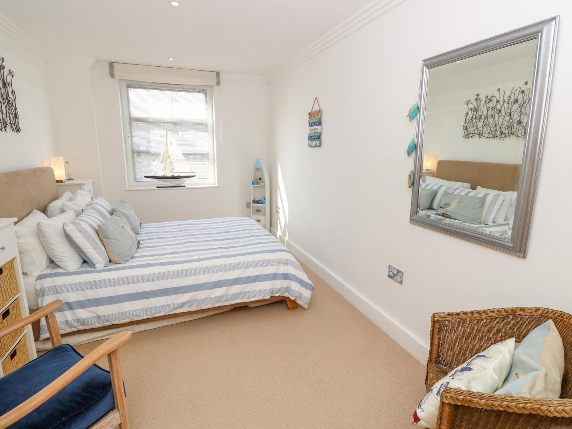 Marina View Apartment