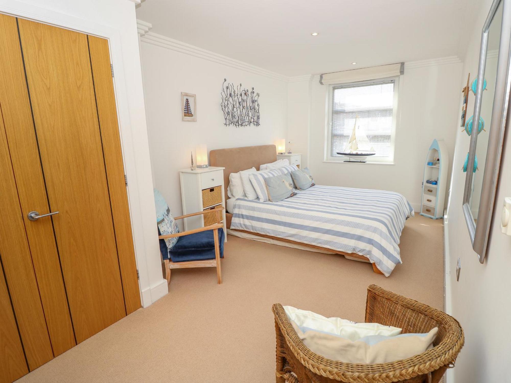 Marina View Apartment