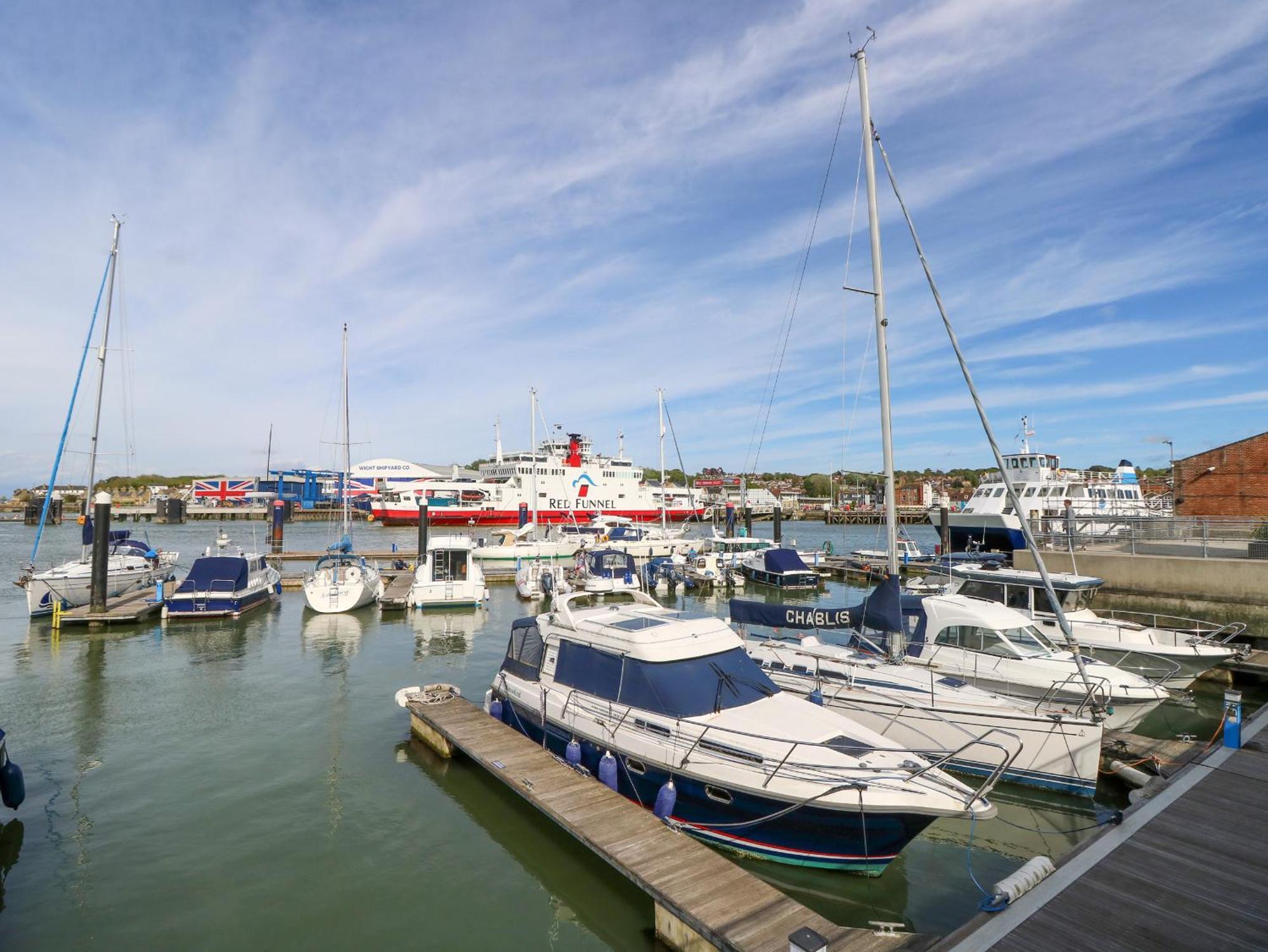 Apartment Marina View